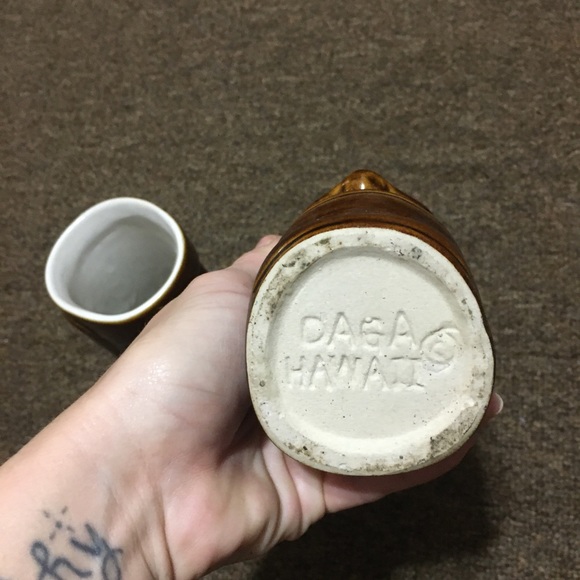 Hawaii Drink Mugs. I used for really cool flowers - Picture 4 of 7